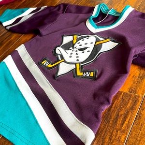 🦆RETRO MIGHTY DUCKS JERSEY🦆